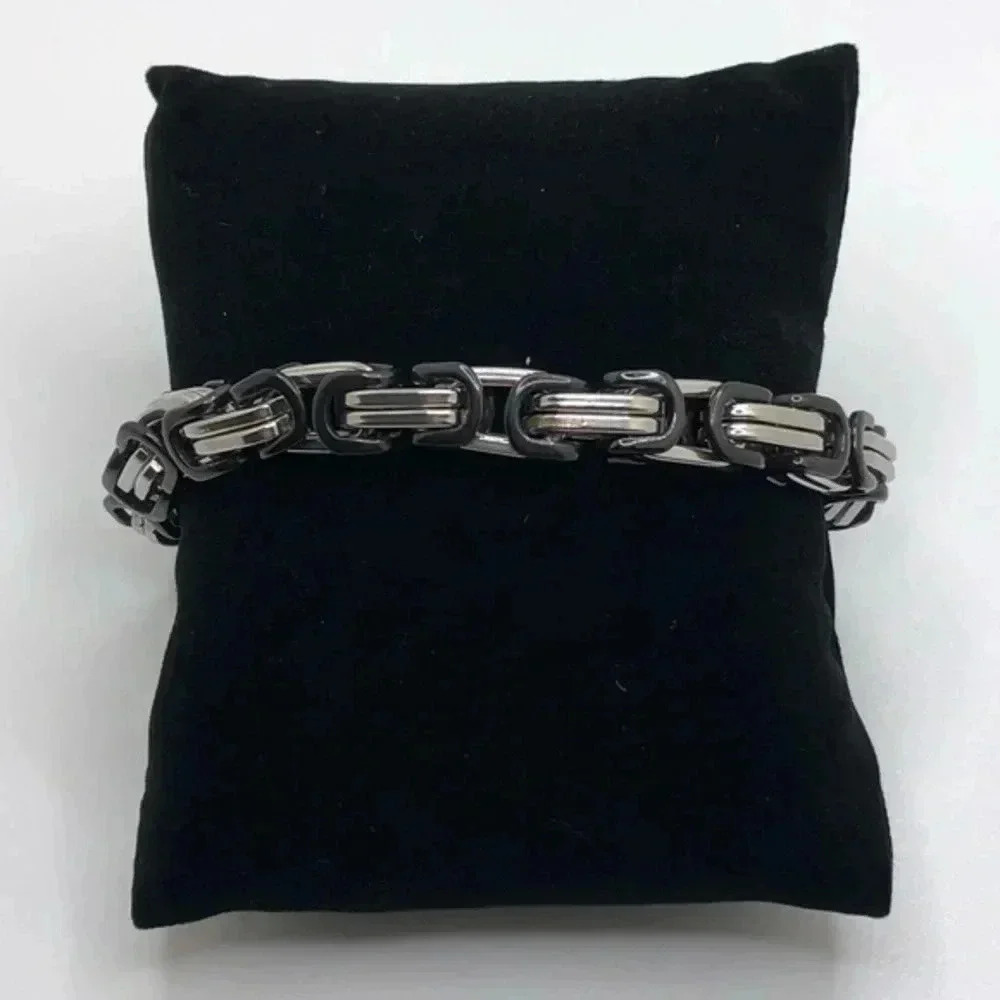 Men’s 8mm Stainless Steel Byzantine Chain Link Black & Silver Bracelet NWT